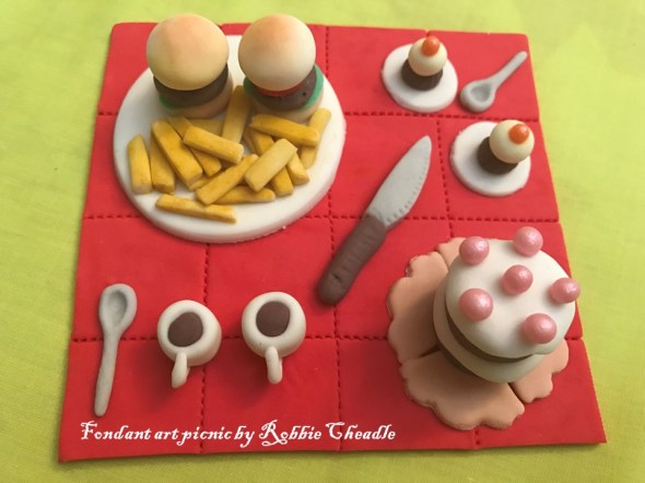 Fondant art picnic